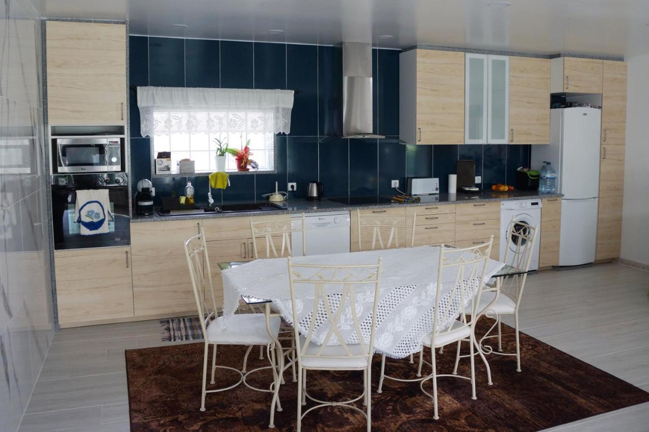 Casinha Das Bonecas - Casa Com Piscina Privada アヴェイロ エクステリア 写真