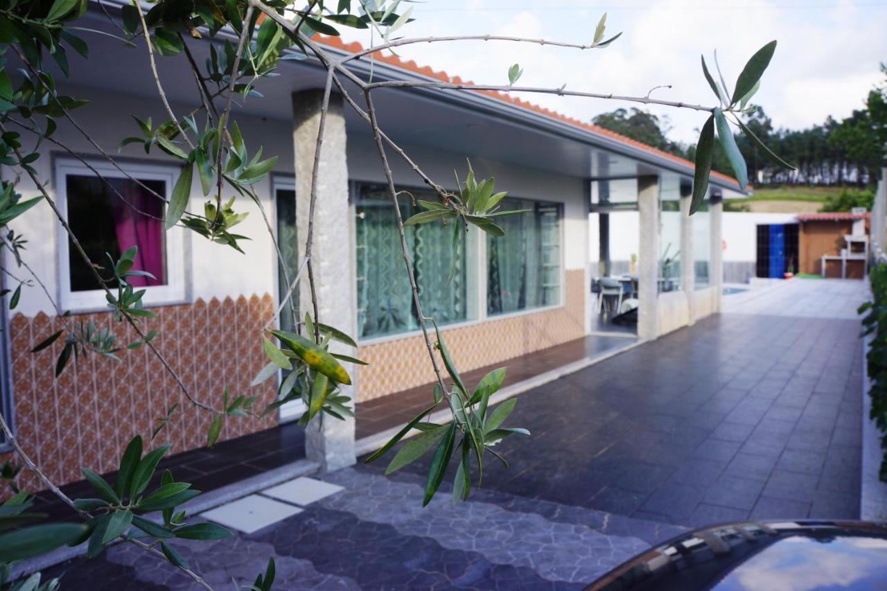 Casinha Das Bonecas - Casa Com Piscina Privada アヴェイロ エクステリア 写真