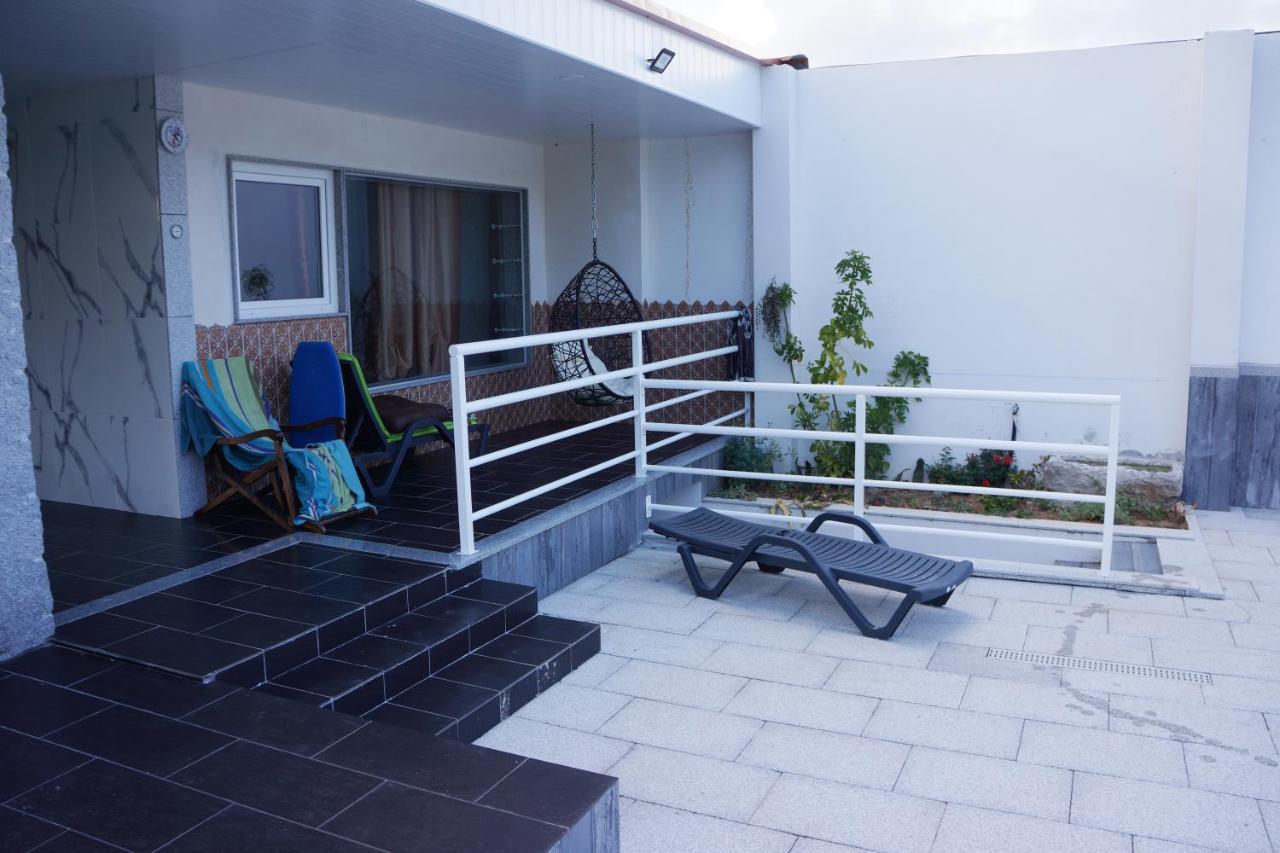 Casinha Das Bonecas - Casa Com Piscina Privada アヴェイロ エクステリア 写真