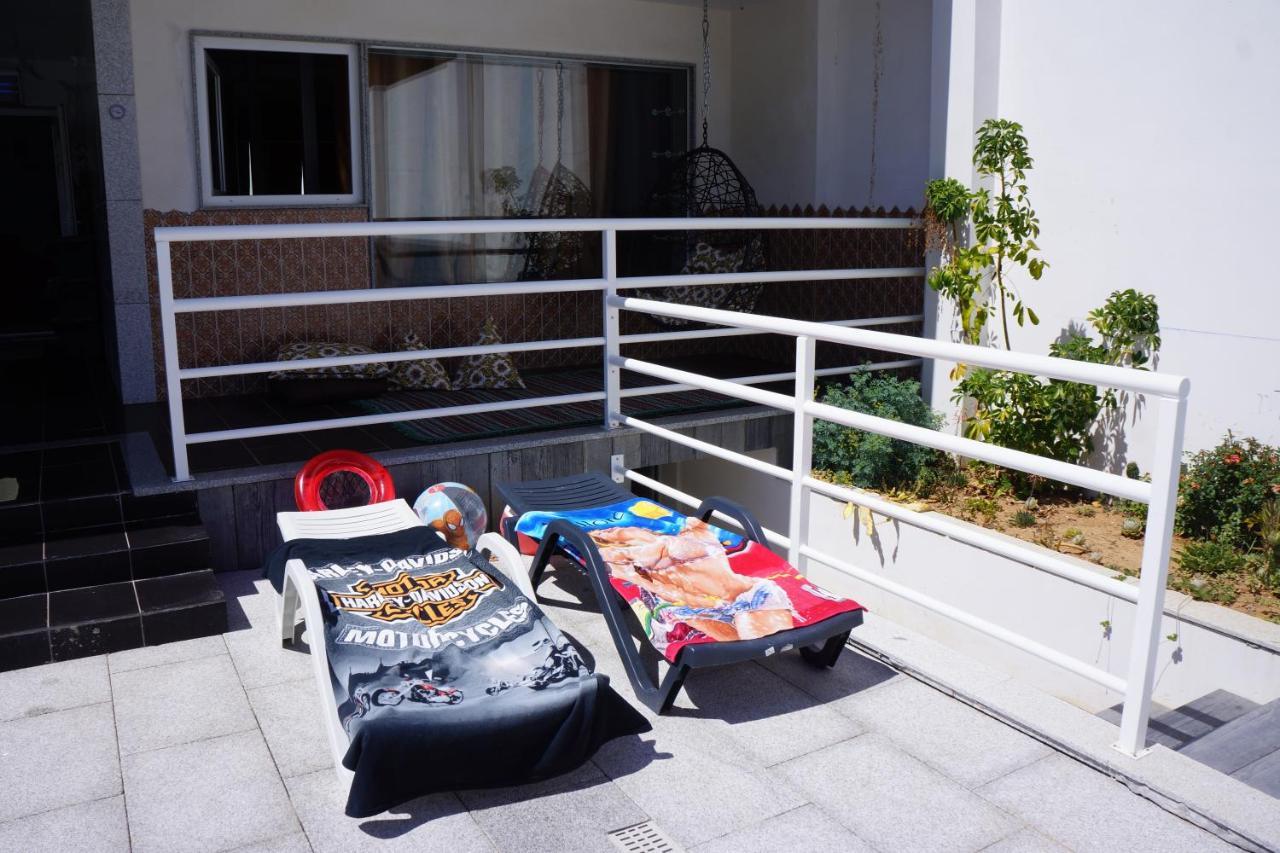 Casinha Das Bonecas - Casa Com Piscina Privada アヴェイロ エクステリア 写真