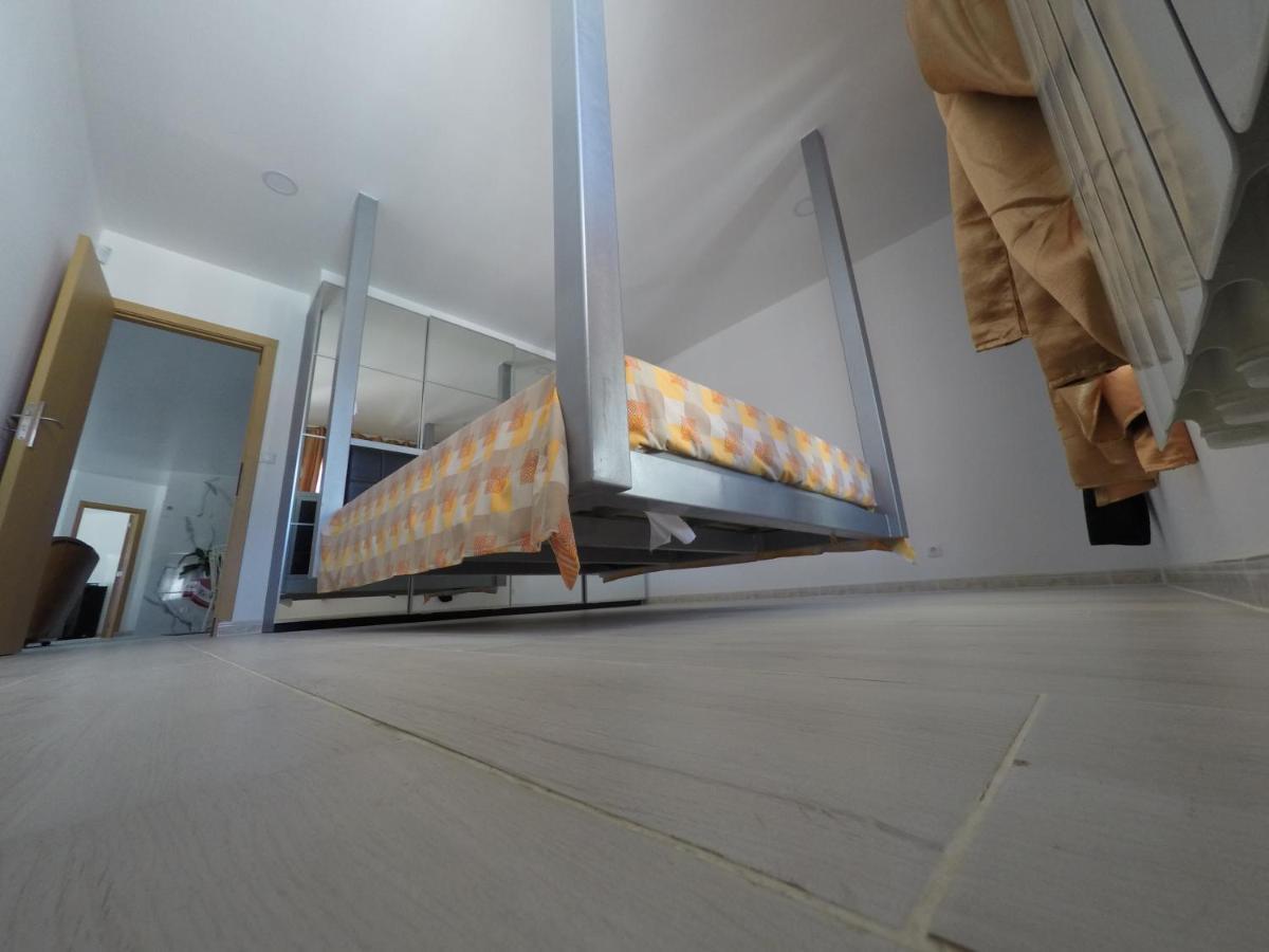 Casinha Das Bonecas - Casa Com Piscina Privada アヴェイロ エクステリア 写真