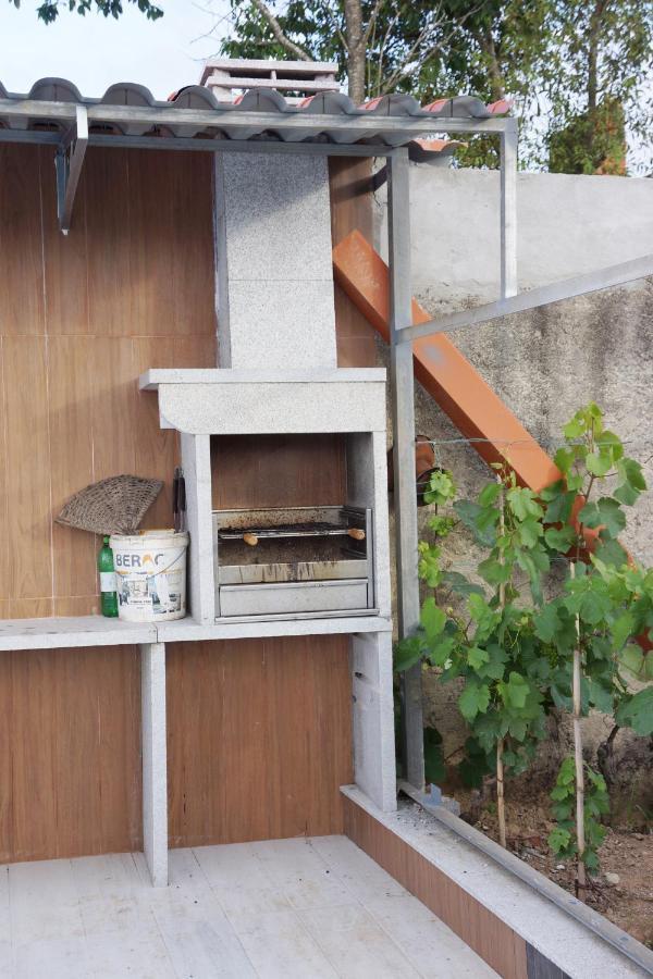 Casinha Das Bonecas - Casa Com Piscina Privada アヴェイロ エクステリア 写真